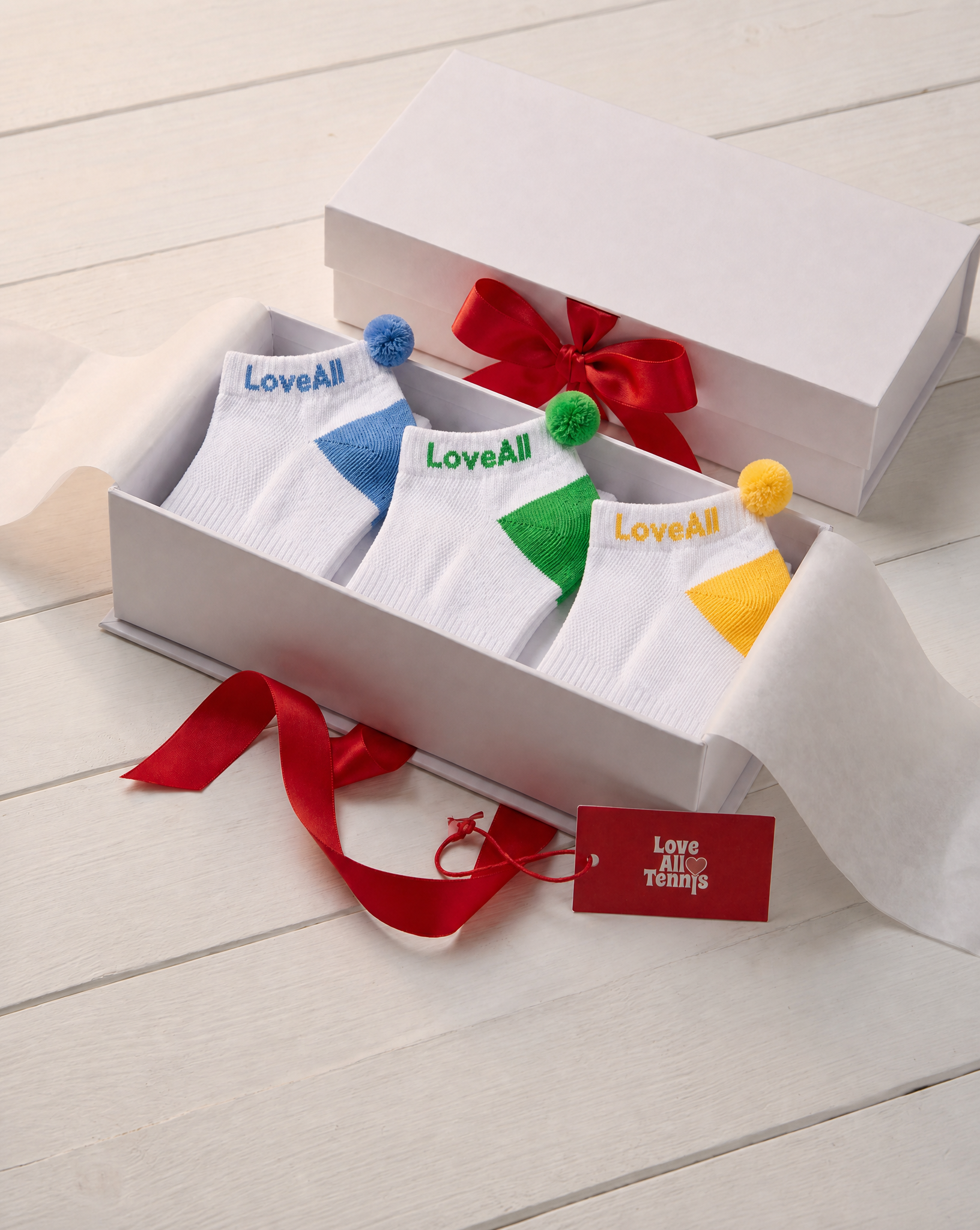 Love All Tennis Resort Pom Pom Sock Bundle